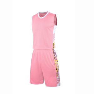 Ensemble short et maillot de basket personnalisé par sublimation, imprimé géométrique rouge et blanc, col en V, sans manches, unisexe, adulte, séchage rapide, tenue de sport - Product Image 3