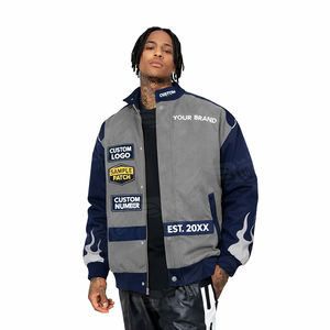 Blouson de course noir personnalisé 2026 pour homme avec manches effet flamme – Blouson bomber personnalisé pour équipe de motorsport – Manteau streetwear zippé avec logo patch - Product Image 4