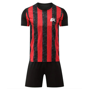 Conjunto de Camiseta de Fútbol Sublimada a Rayas Rojas y Negras para Hombre, Manga Corta, Absorbe la Humedad, Ajuste Atlético, Uniforme de Fútbol - Product Image 2