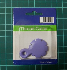 DK-507 Thread <b>cutter</b> with 7 Sharp Recessed <b>Edges</b> (Safe and easy to use) - Product Image 4