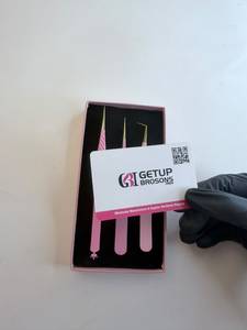 Pince à épiler pour extensions de cils en acier inoxydable, à pointe dorée, avec revêtement en poudre rose clair, design couronne sur le dos, à 90 degrés/droite - Product Image 4