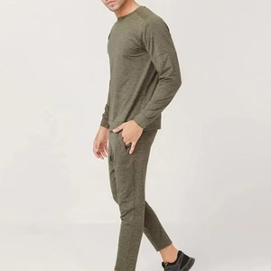Survêtements d'hiver pour hommes sur mesure pour l'entraînement et le jogging, légers, 100% coton, écologiques, de haute qualité - Product Image 2