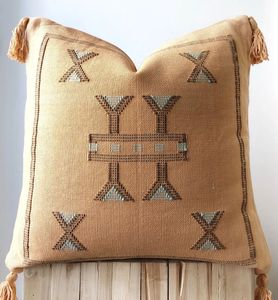 Venta caliente funda de cojín bohemio de lujo suave tejido a mano algodón indio Material de alta calidad para sala de estar patrón Vintage - Product Image 6