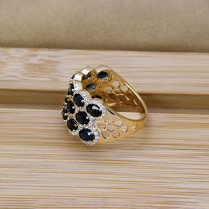 Bague en or jaune 14 carats avec saphir bleu naturel et grappe de diamants pour femme |   Bijoux fins de coupe ovale, vente en gros, OEM, ODM - Product Image 2