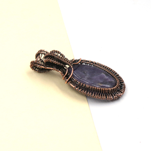 Colgante Ovalado de Amatista Púrpura de 65mm para Mujer, con Cadena de Cobre Chapada en Oro de 18K, Venta al Por Mayor |   Aniversario Hecho a Mano - Product Image 4