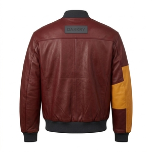 Blouson universitaire homme en cuir véritable colorblock, rouge bordeaux et jaune moutarde, avec fermeture à boutons-pression et poignets côtelés, style streetwear - Product Image 2