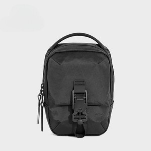 กระเป๋าคาดลำตัวอเนกประสงค์ทันสมัยสำหรับกิจกรรมกลางแจ้ง คุณภาพสูง กันน้ำ ผลิตจากโพลีเอสเตอร์ ดีไซน์แฟชั่น ผลิตในเวียดนาม - Product Image 1