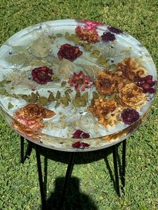 Table basse en résine personnalisée pour bouquets de mariage, baby showers, anniversaires, etc. - Product Image 2