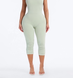 Leggings Capri Taille Haute Froncés Couleur Unie Sans Couture Effet Ventre Plat pour Femme - Product Image 1