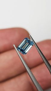 Diamante Suelto de Laboratorio con Corte Esmeralda Azul VS2 de 6 Quilates, Color Azul Fantasía - Product Image 6