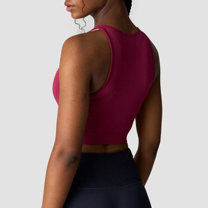 Top corto de tirantes para mujer, con cuello en V profundo, de material acanalado, ajuste ceñido al cuerpo, estilo jersey, para gimnasio, fitness y deportes, liso y personalizable. - Product Image 2