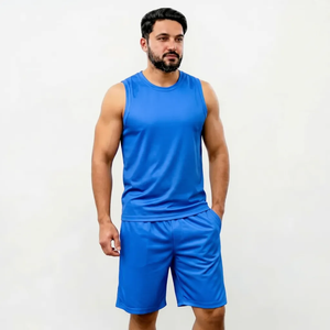 Conjunto de camiseta sin mangas con cuello en V y pantalones cortos para hombre, estampado por sublimación, de secado rápido, tejido de poliéster, estilo deportivo, para verano. - Product Image 2