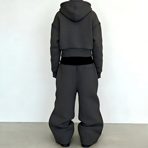 Ensemble de survêtement ample et oversize à fermeture éclair sur le devant, avec sweat à capuche à épaules tombantes et pantalon de jogging à jambes larges, taille élastique, style streetwear tendance - Product Image 2
