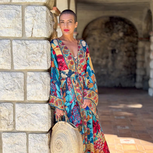 Robe longue bohème florale pour femme, col en V, manches longues, imprimé ethnique fluide, coupe ample, idéale pour les vacances à la plage - Product Image 1