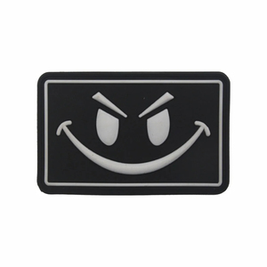 Sacs à vêtements en plastique et caoutchouc avec logo personnalisé, patchs en PVC souple avec logo personnalisé, patchs en PVC 3D sans minimum, patchs en caoutchouc PVC pour vêtements - Product Image 3