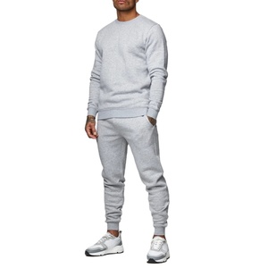 Conjunto Deportivo 2 en 1 para Hombre, Transpirable, de Secado Rápido, 100% Algodón, Diseño Sólido con Logotipo Impreso en la Parte Delantera, para la Temporada de Primavera - Product Image 1