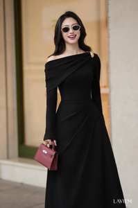 Jupe classique noire évasée à taille haute pour femme |   Jupe Kate pour Tenue de Bureau Formelle |   LAVIEM - Product Image 3