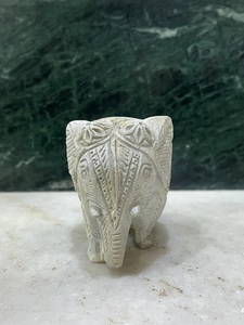 Figuras de Animales de Elefante Talladas a Mano en Piedra Jabonosa Natural, Brillantes y Personalizadas, Increíbles para Decoración del Hogar y Regalos Corporativos - Product Image 4
