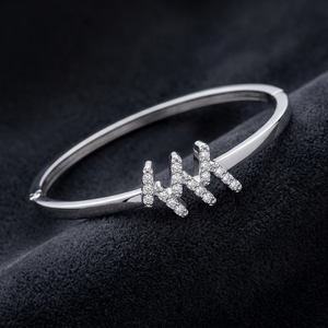 Diamante Cultivado en Laboratorio, Certificado IGI, Elegante Corte Redondo, Motivo Kada, 0.30 Ct en Oro Amarillo, Blanco y Rosa de 9K, Regalo de Compromiso y Boda - Product Image 2