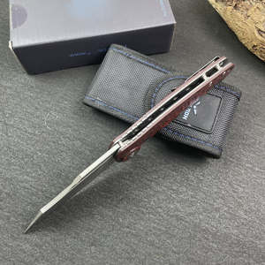 Couteau pliant de chasse et de camping en acier de Damas avec manche en fibre de carbone, personnalisable OEM, cadeau pour homme - Product Image 3