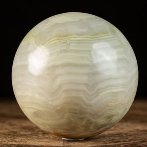 Sphère d'onyx, pierre précieuse naturelle sculptée en opale pour la décoration intérieure, technique de gravure - Product Image 2