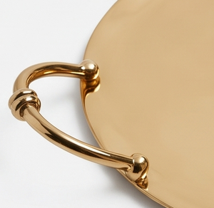Plateau de service doré à finition miroir de qualité supérieure avec poignées, finition métallique polie pour la présentation des aliments, design élégant pour mariage - Product Image 3