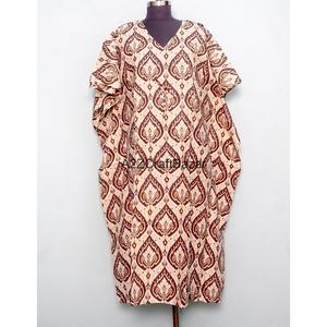 Robe longue kaftan moulante en coton indien faite à la main, écologique, à col en V et motif floral, pour mamans - Tenue décontractée, de plage ou de nuit - Product Image 1