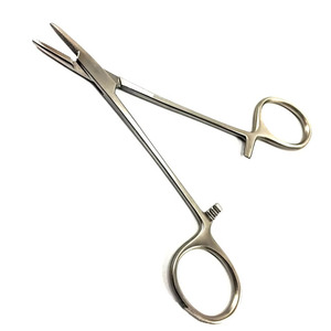 Reliable TC Needle <b>Holders</b> Stainless Steel Hand Instrument With Ergonomic Grip Durable Construction And <b>Controlled</b> Handling - Product Image 4