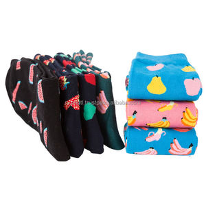 Calcetines deportivos cómodos con diseño transpirable hechos para entrenamiento físico y sesiones de correr - Product Image 1