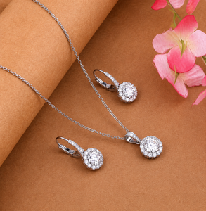 Conjunto de Collar y Pendientes de Diamantes CVD Cultivados en Laboratorio en Oro Blanco de 14 Quilates, Corte Brillante Redondo, Joyería Fina - Product Image 1