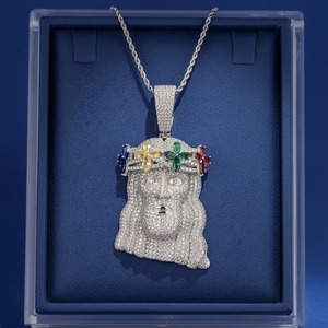 Colgante de Jesús con Moissanita Blanca para Hombre, Colgante con Cabeza de Jesús con Circonitas de Colores, Colgante con Rostro de Jesús Chapado en Oro - Product Image 6