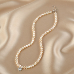 Collar de Perlas Naturales Versión Coreana, Brillante y Deslumbrante, Cadena para Clavícula, Collar con Colgante de Lujo Ligero - Product Image 4