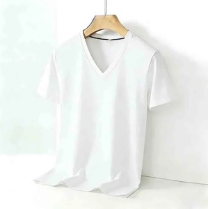 Camiseta de Manga Corta con Cuello en V para Hombre, Color Negro, Corte Regular, Tejido de Punto, Estilo Casual, Producción Harry Johnson, OEM ODM - Product Image 5