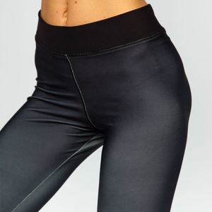 เลกกิ้งโยคะกีฬาผู้หญิงแบบสบายๆ ถักนิตติ้ง เอวกลาง น้ำหนักเบา ระบายอากาศได้ดี ป้องกันแบคทีเรีย พร้อมโลโก้แบบกำหนดเอง - Product Image 6