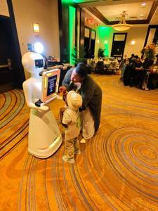 Cabina Fotografica Robotica con Braccio a Movimento Automatizzato Compatibile con iPad DSLRbooth per Eventi Fiere Matrimoni Feste - Product Image 3