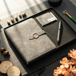 Agenda exécutif relié Aurelux Grey Premium avec porte-stylo et porte-cartes, cadeau d'entreprise, planificateur professionnel, ensemble de bureau, 192 pages, éponge - Product Image 4