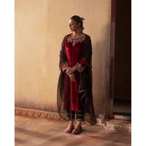 Ensemble haut et bas de soirée de créateur avec dupatta, taille 2XL - Product Image 4