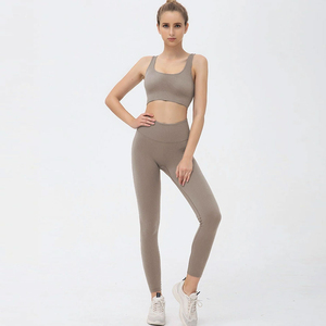 Conjunto de Yoga Ligero de Alta Calidad para Mujer, Sin Mangas, con Logotipo Personalizado, Ropa Deportiva para Gimnasio, Material Spandex - Product Image 5