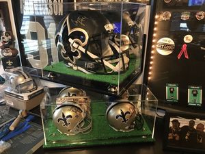 2025 nouvelle boîte de vitrine de casque de Football en acrylique transparent Rectangle personnalisé avec poubelle de casque de pompier Protection UV - Product Image 4