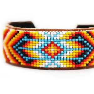 Magnifiques bracelets tendance, design brodé, bracelets en cuir véritable faits à la main, broderie multicolore, bracelets à perles tendance - Product Image 2