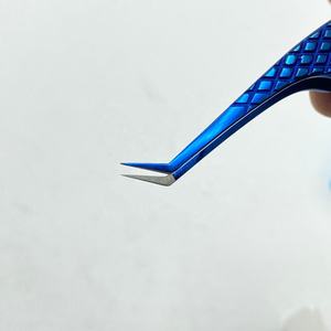 Pinzas de extensión de pestañas de Plasma azul Mango de corte de diamante sostenible Pinzas de acero inoxidable Juego de pinzas de punta de fibra de logotipo personalizado - Product Image 5