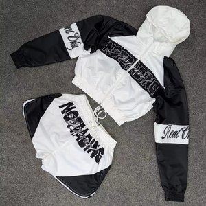 Conjunto de Chaqueta Cortavientos y Pantalones Cortos Unisex Personalizados, Reversibles, con Cierre, Logotipo Bordado Reflectante, 100% Nailon, Impermeables - Product Image 1