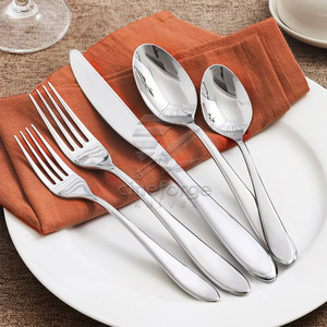 Ensemble de couverts à prise confortable le plus vendu, par le fabricant de premier plan, en acier argenté - Product Image 5