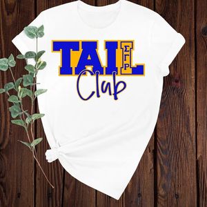 Camiseta Blanca de Cuello Redondo para Mujer con Gráfico Azul y Dorado de Tall Chi Phi, Manga Corta, Informal, Ropa de Hermandad Griega - Product Image 1