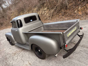 รถกระบะมือสองรุ่นเก่า ปี 1952 เครื่องยนต์ 3100 V8 5.7L ลดราคาพิเศษ พร้อมส่งวันนี้ - Product Image 3