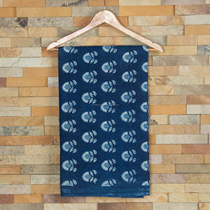 Algodón orgánico 120gsm Indigo bloque de mano Tela con estampado Floral ecológico resistente al encogimiento peinado ligero tejido traje de vestir - Product Image 1