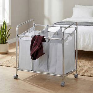 Panier à linge portable à quatre roues chromé, nouveau style, durable, pour le rangement ménager, Black Friday, Taiwan - Product Image 1