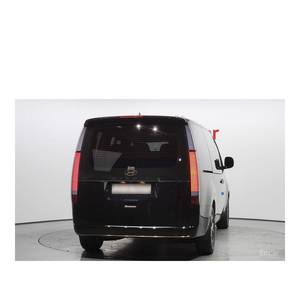 Hyundai Staria HEV 1.6 Lounge 7 places 2024 avec boîte automatique, sièges en cuir, caméra de recul, 14 589 km, conduite à gauche - Product Image 4