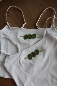 Achetez un haut court en tricot de coton de qualité supérieure, à col halter, sans manches, de style sportif, pour l'été, avec des perles, pour femmes - Product Image 2