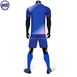 Uniforme de Fútbol para Hombre con Degradado de Color, Sin Mangas, Cuello Redondo, Absorbe la Humedad, 100% Poliéster, Corte Regular, Cintura Elástica, Personalizable - Product Image 6